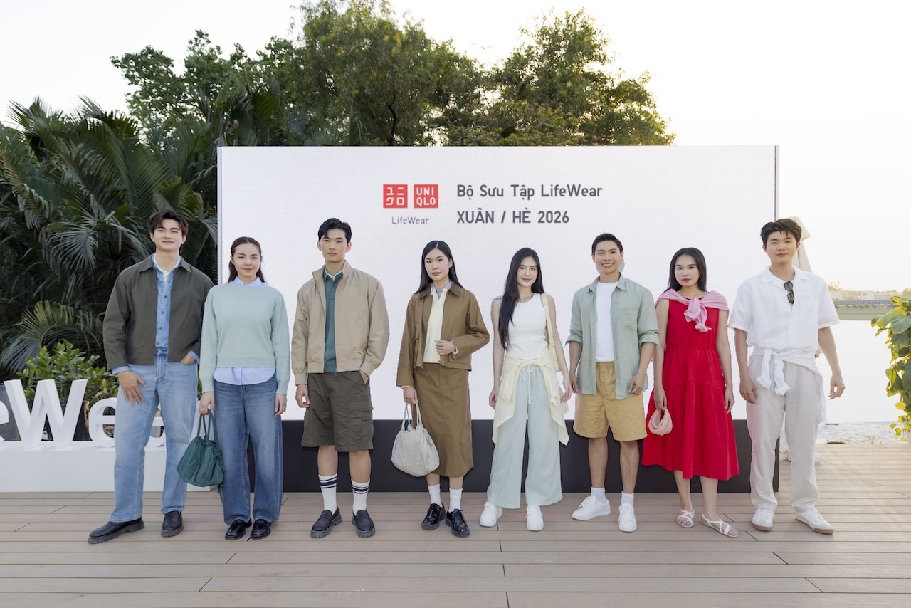 uniqlo-ra-mat-bst-lifewear-xuan-he-2026-voi-chu-de-new-colors-new-silhouettes-mau-sac-moi-kieu-dang-moi-1769166397.jpg