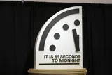 "Đồng hồ Tận thế" tiến sát mốc kỷ lục: Chỉ còn 85 giây đến “nửa đêm”