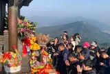 Du lịch tâm linh bùng nổ dịp Tết Bính Ngọ
