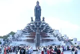 Biển người trẩy hội Núi Bà Đen sáng mùng 5 Tết: Thành tâm dâng lễ, gửi ước vọng đầu xuân