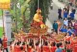 Độc đáo nghi lễ rước “vua, chúa sống” tại lễ hội Đền Sái
