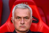 Mourinho phẫn nộ khi bị gọi là 'kẻ phản bội' 50 lần