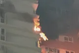 CLIP: Cháy căn hộ tầng 16 chung cư ở TPHCM, khói đen bao trùm
