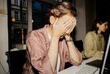 Đầu tư 206 tỷ USD vào AI để sa thải nhân viên: Sai lầm "đốt tiền" khiến doanh nghiệp mất cả chì lẫn chài