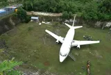 Bí ẩn chiếc máy bay Boeing 737 bị bỏ quên suốt nhiều năm