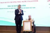 Nhà nước Palestine tặng nguyên Phó Chủ tịch nước Nguyễn Thị Bình Huân chương Ngôi sao Công trạng