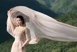 Khoảnh khắc "tiên nữ hạ giới" của Lưu Thi Thi