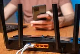 Lý do nên rút phích cắm cục Wi-Fi mỗi tuần 1 lần