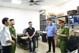 [Ảnh] Khám xét khẩn cấp 5 địa điểm, 3 công ty trong vụ án xâm phạm bản quyền máy tính đầu tiên ở Việt Nam