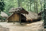Dưới lòng đất địa đạo Củ Chi