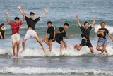 Cảnh đông đúc trên biển Vũng Tàu
