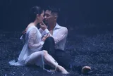 Khánh Thi – Phan Hiển khoe vũ đạo trong MV mới của Lệ Quyên