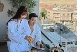 Trấn Thành đưa Hari Won hâm nóng tình cảm ở nơi 4.500 năm tuổi, cao nhất thế giới suốt 3.800 năm