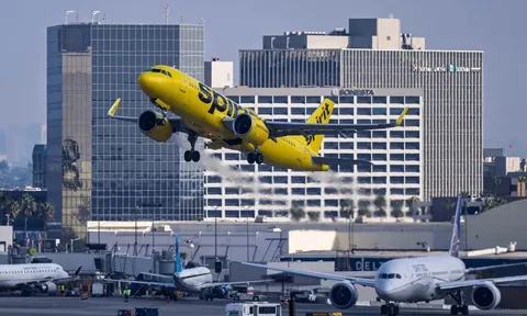 Hãng hàng không Mỹ xem xét hủy đơn hàng máy bay Airbus