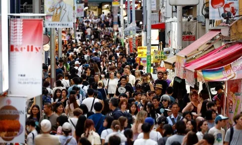 Khách Hong Kong kéo đến Việt Nam vì lo ngại động đất Nhật Bản