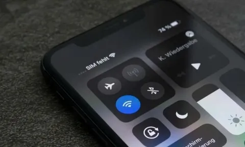 Giá mà có ai đó nói với tôi điều này sớm hơn: Tắt Bluetooth, Wi-Fi trên điện thoại không đồng nghĩa sẽ an toàn tuyệt đối