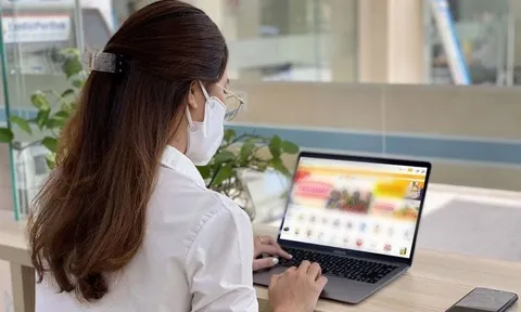 Đã xong việc nhưng người thuê quyết không chuyển khoản trả 200 triệu đồng, cô gái ở Hà Nội báo công an