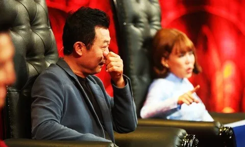 Nam nghệ sĩ là ông chủ quyền lực ở Mỹ: "Tôi nhìn về mũi Cà Mau, bật khóc nức nở"