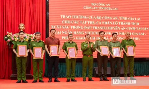 Bộ công an biểu dương các lực lượng lập chiến công truy bắt hai nghi phạm cướp ngân hàng ở Gia Lai