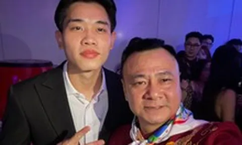 Đình Bắc làm gì mà khiến dân mạng rần rần dưới bài đăng của NSND Tự Long sau WeChoice Awards 2025?