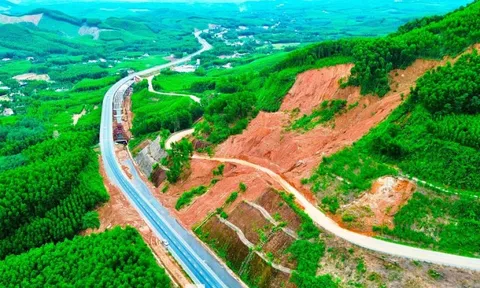 Đề xuất 344 tỷ đồng xử lý sạt trượt, chống ồn cao tốc La Sơn - Hòa Liên