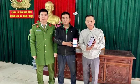 Sau khi chuyển khoản thành công 50 triệu đồng, người đàn ông ở Hưng Yên được công an Ninh Bình mời đến làm việc