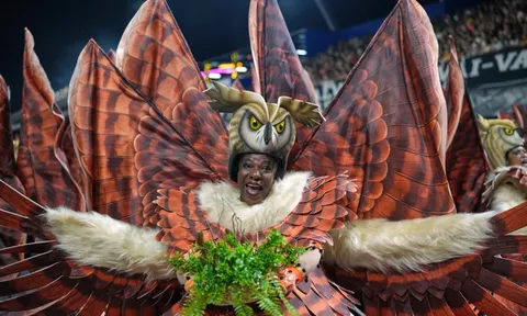 Cận cảnh lễ hội Carnival siêu cuồng nhiệt ở Rio de Janeiro - Brazil