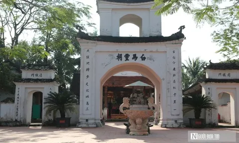 Ngày xuân kể chuyện huyền tích linh thiêng đền Bạch Mã