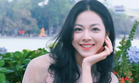 Ngày Tết mê mẩn ngắm Kim Anh-“Nữ thần biết bay” 19 tuổi gây sốt Đông Nam Á, visual "thua hoa hậu mỗi vương miện"