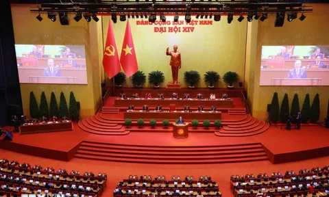 Xem xét, quyết định chủ trương, công việc lớn, quan trọng chưa được quy định trong Điều lệ Đảng