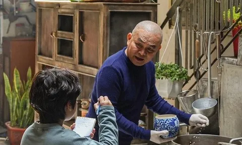 Nam MC nổi tiếng nói 1 câu, Xuân Hinh vội thốt lên: "Trăm tỷ là lỗ"