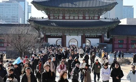 Tạm đóng cửa loạt điểm tham quan ở Hàn Quốc vì concert BTS