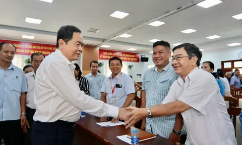 Chủ tịch Quốc hội Trần Thanh Mẫn tiếp xúc cử tri 3 xã vùng ven TPHCM