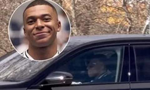 Vì sao Mbappe 28 tuổi mới biết lái xe?
