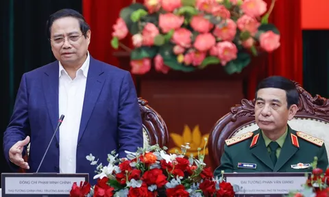 Thủ tướng: Làm chủ công nghệ lõi, thương mại hóa sản phẩm công nghiệp quốc phòng