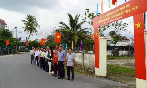 Khánh thành "Đường cờ Tổ quốc" dài 3,5 km chào mừng ngày bầu cử