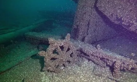 Lòng hồ đầy "tàu ma" ở Mỹ