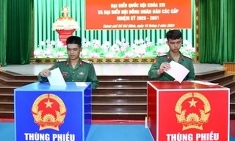 Chỉ trong nửa ngày, một phường tại TPHCM có 2 khu vực hoàn tất bỏ phiếu đạt 100%