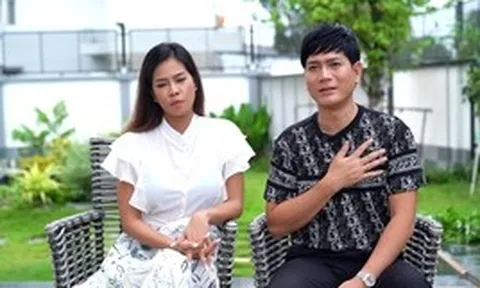 Ca sĩ được vợ tặng tượng Thần Tài bằng vàng: 1 vợ 5 con, chán biệt thự 1.200 m2 liền xây nhà phố 5 tầng