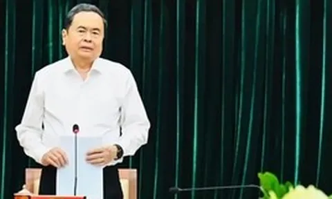 Công bố quyết định kiểm tra, giám sát của Bộ Chính trị, Ban Bí thư đối với Ban Thường vụ Thành ủy TPHCM