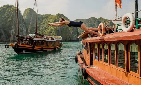 Siết an toàn 500 tàu du lịch trên vịnh Hạ Long trước mùa cao điểm