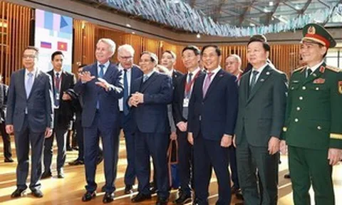 Thủ tướng Phạm Minh Chính làm việc, thúc đẩy các dự án khí LNG với Nga