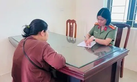 Sau giao dịch 5.000 đồng, người phụ nữ SN 1998 đến Công an làm việc
