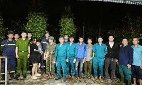 Xuyên đêm tìm kiếm bé trai 4 tuổi đi lạc trên đồi ở TP Huế