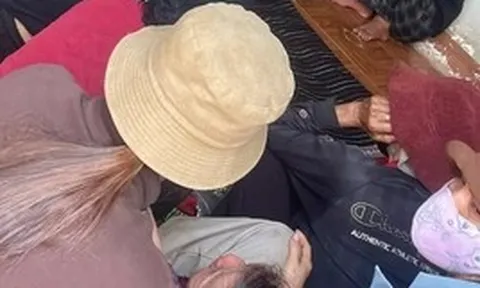 Trốn theo nhóm bạn ra ao tắm, học sinh lớp 2 đuối nước tử vong