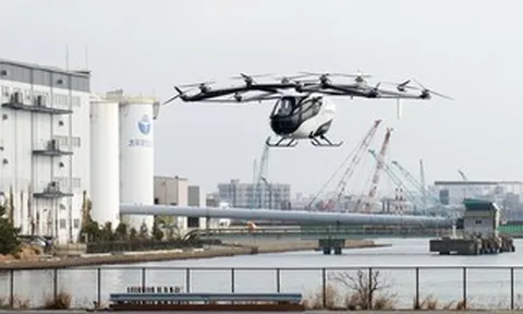 Nhật Bản bắt đầu thương mại hóa ô tô bay