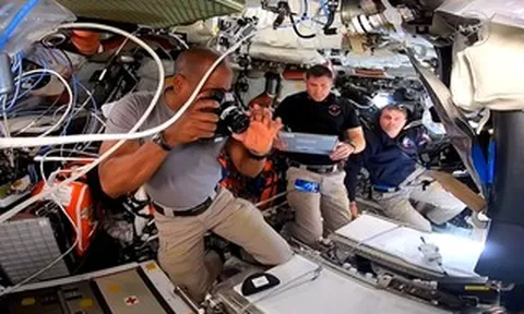 Tham vọng của con người trong không gian