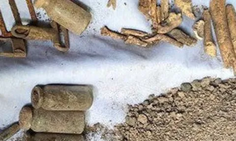 Đi bắt dơi, người dân phát hiện 12 bộ hài cốt trong hang đá