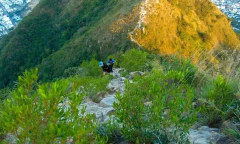 Khách lạc lối, kiệt sức trên núi Cô Tiên