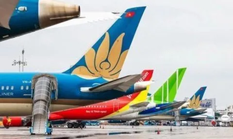 Khổ như mua vé máy bay, du lịch dịp 30-4, 1-5